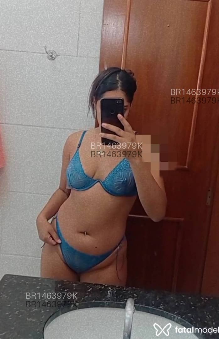Acompanhante mulher morena (o) de olhos castanhos em Patrocínio - Pretinhaaa
