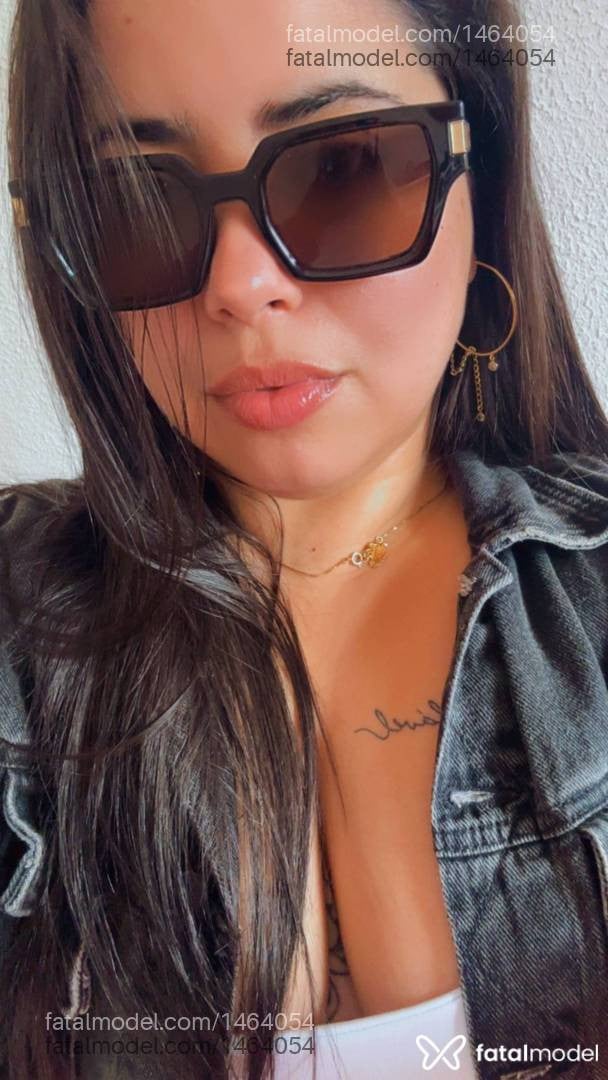 Acompanhante mulher com cabelo castanho de olhos castanhos - Nicolly