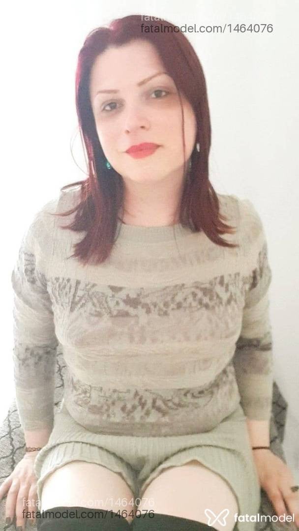 Acompanhante mulher trans ruiva (o) de olhos castanhos - Victoria Rivera
