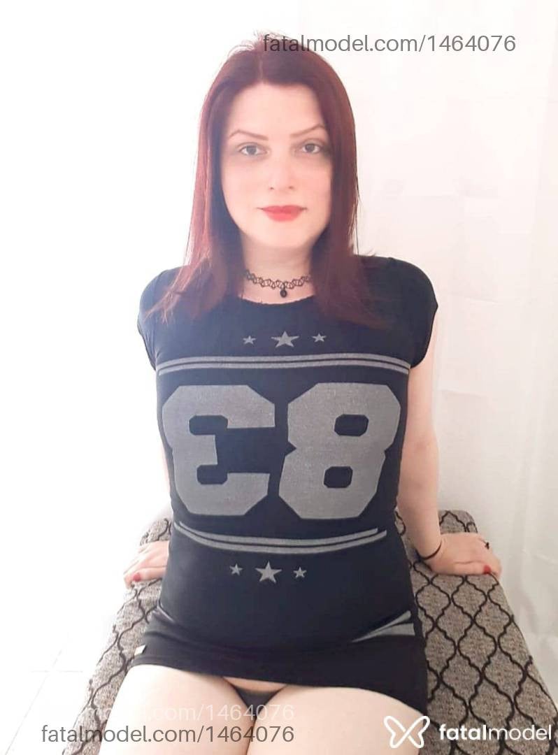 Acompanhante mulher trans ruiva (o) de olhos castanhos - Victoria Rivera