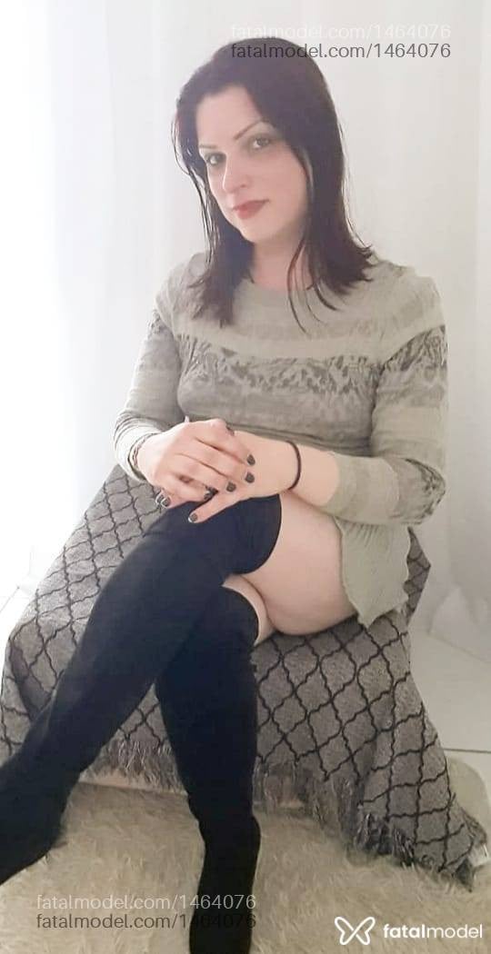 Acompanhante mulher trans ruiva (o) de olhos castanhos - Victoria Rivera