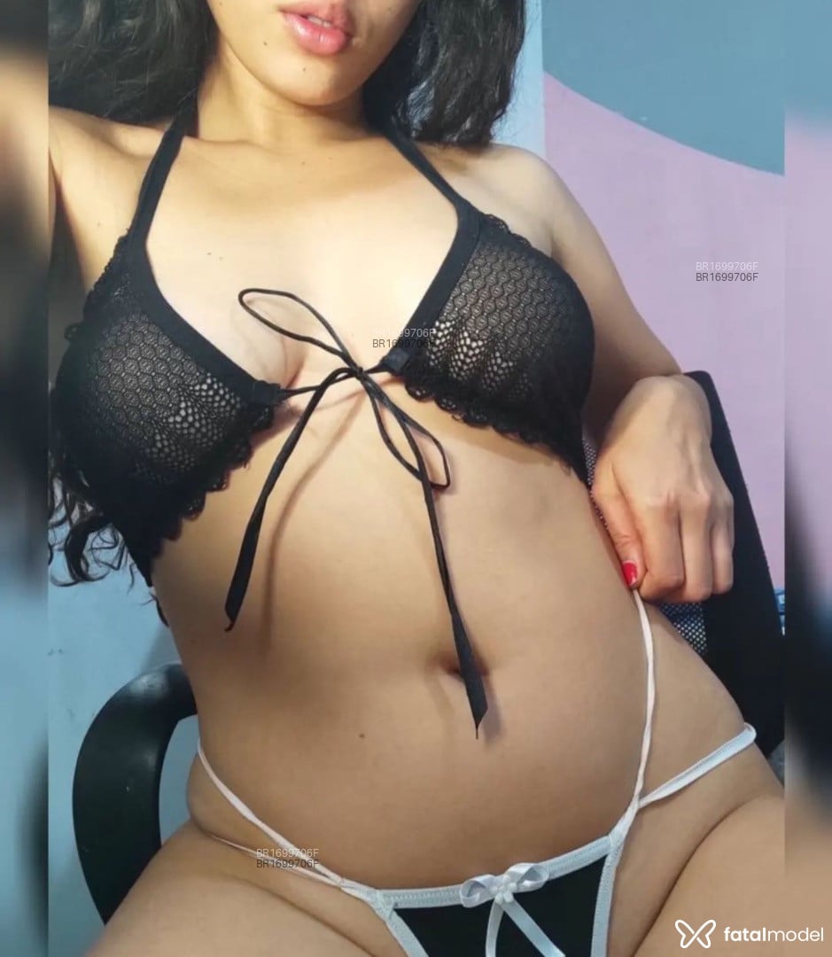 Acompanhante mulher morena (o) de olhos castanhos em Apucarana Acompanhante mulher morena (o) de olhos castanhos em Apucarana - Yasmin