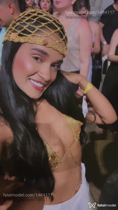 Acompanhante mulher morena (o) de olhos castanhos - Luiza