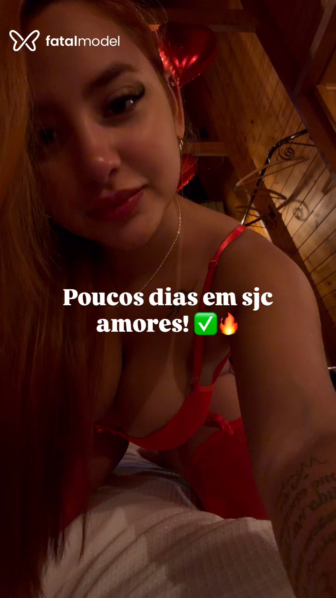 Acompanhante mulher com cabelo castanho de olhos castanhos - Rafaela Moura Acompanhante mulher com cabelo castanho de olhos castanhos - Rafaela Moura
