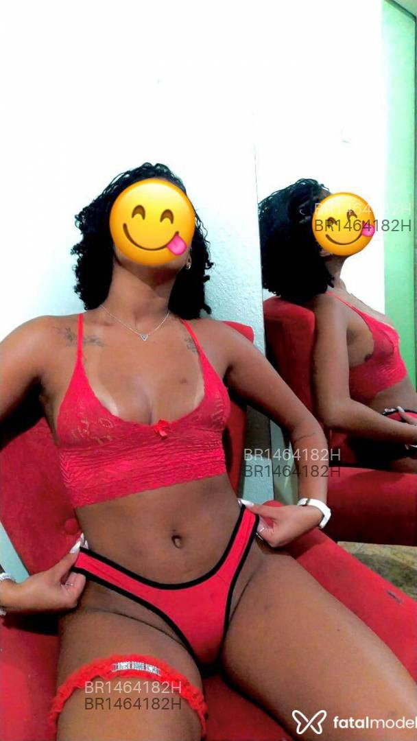 Acompanhante mulher morena (o) de olhos castanhos em Macaé - Thalita