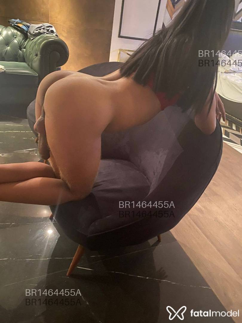 Acompanhante mulher trans morena (o) de olhos castanhos em Nova Friburgo - Júliee