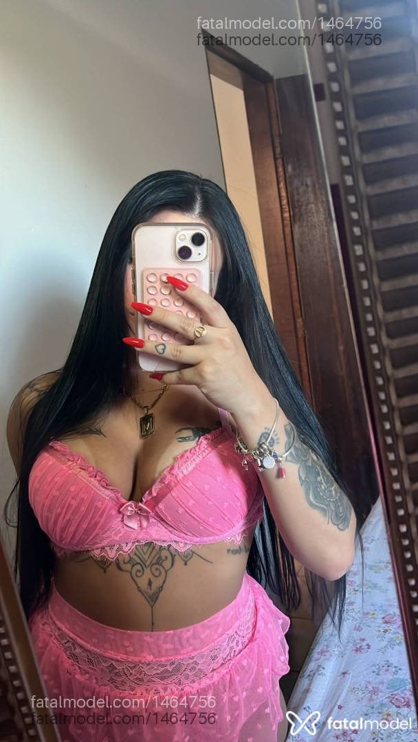 Acompanhante mulher com cabelo castanho de olhos verdes em Montes Claros - Ana Júlia