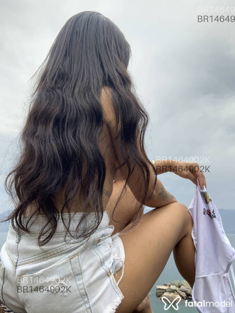 Acompanhante mulher com cabelo castanho de olhos verdes - Liz