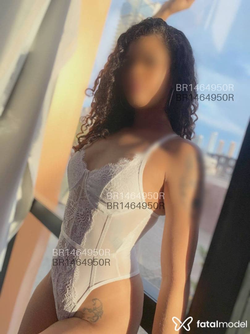 Acompanhante mulher ruiva (o) de olhos castanhos em Belém - Tiele Macedo