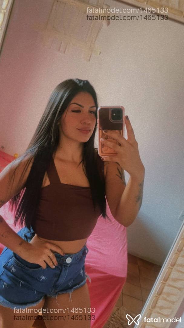 Acompanhante mulher morena (o) de olhos castanhos - Stefanny Sampaio