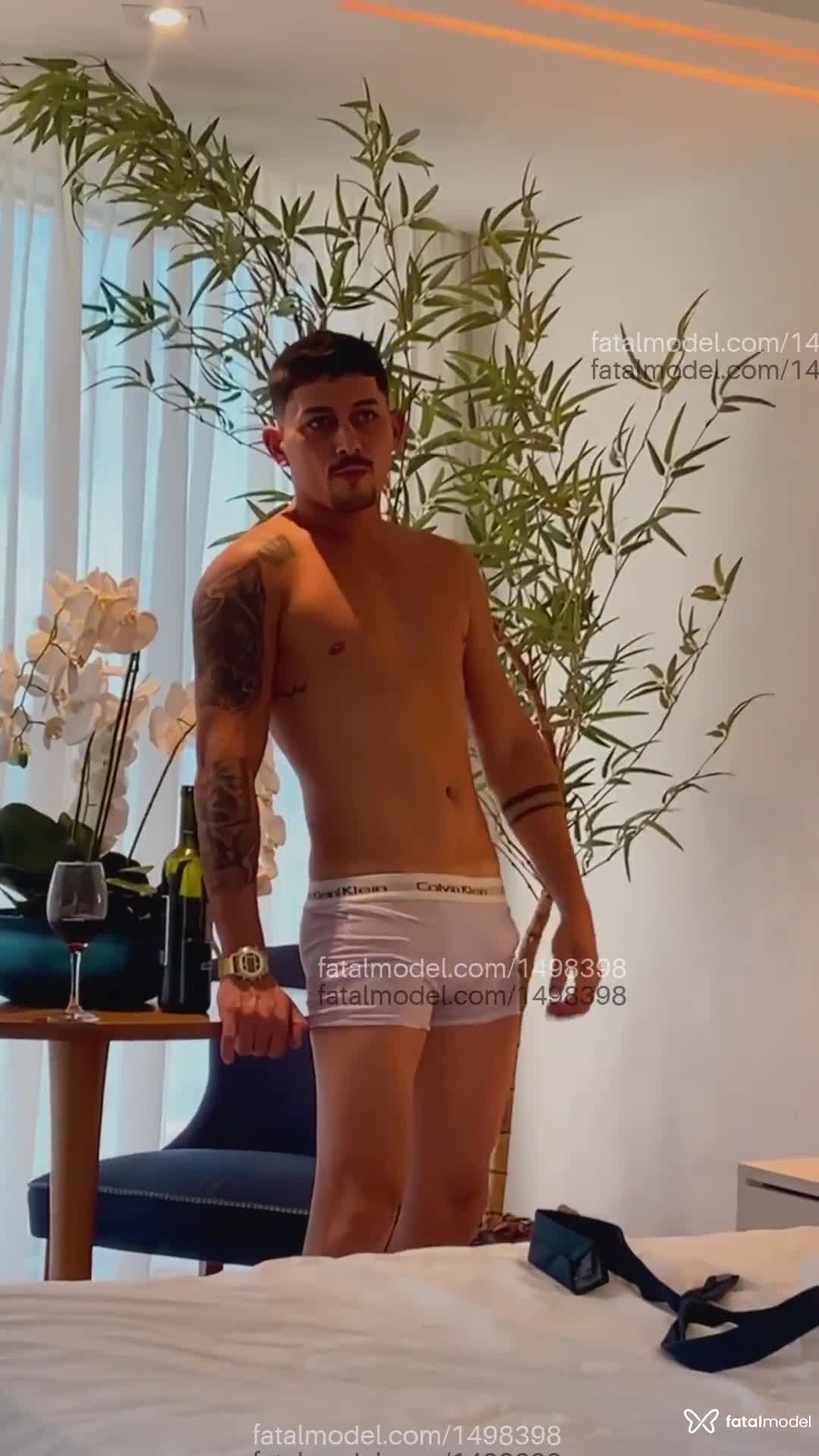 Acompanhante homem morena (o) de olhos castanhos em Belo Horizonte Acompanhante homem morena (o) de olhos castanhos em Belo Horizonte - Ricardo Cavalcant