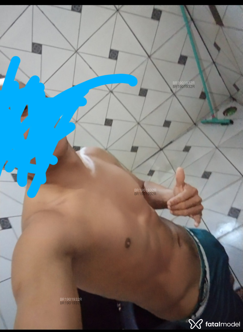 Acompanhante homem morena (o) de olhos castanhos em Laranjeiras - Paulo Bruno