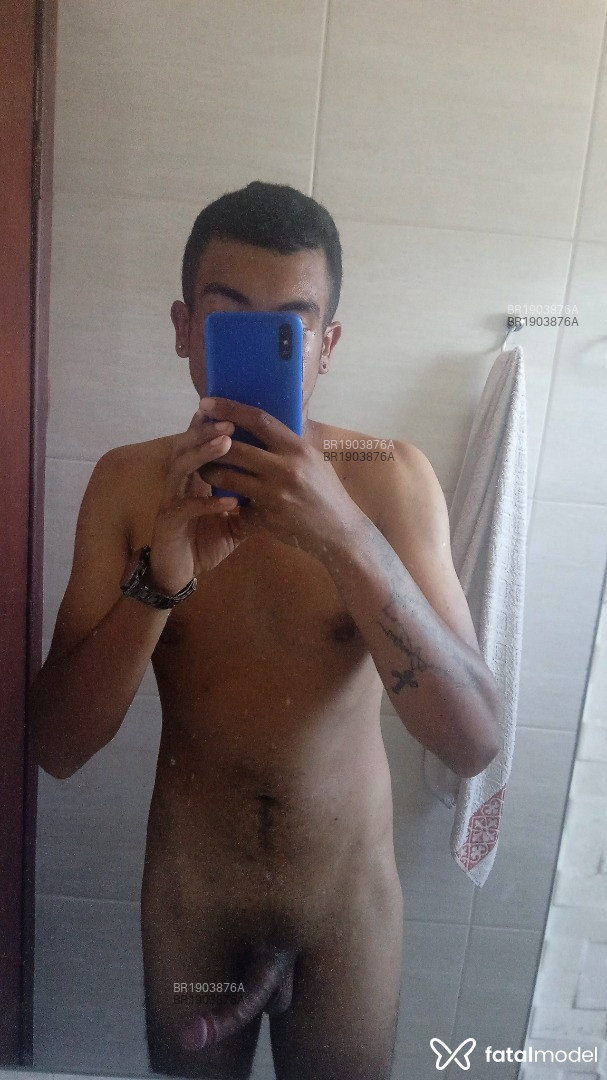 Acompanhante homem morena (o) de olhos pretos em Santana do Livramento - Rafael