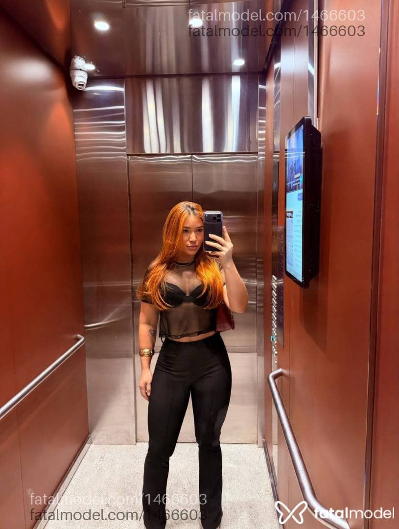 Acompanhante mulher ruiva (o) de olhos castanhos - ÉLEN BEZERRA