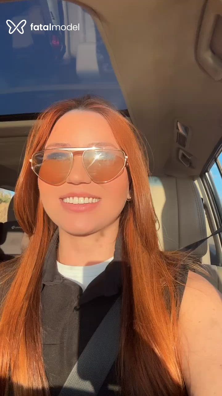 Acompanhante mulher ruiva (o) de olhos castanhos - ÉLEN BEZERRA Acompanhante mulher ruiva (o) de olhos castanhos - ÉLEN BEZERRA