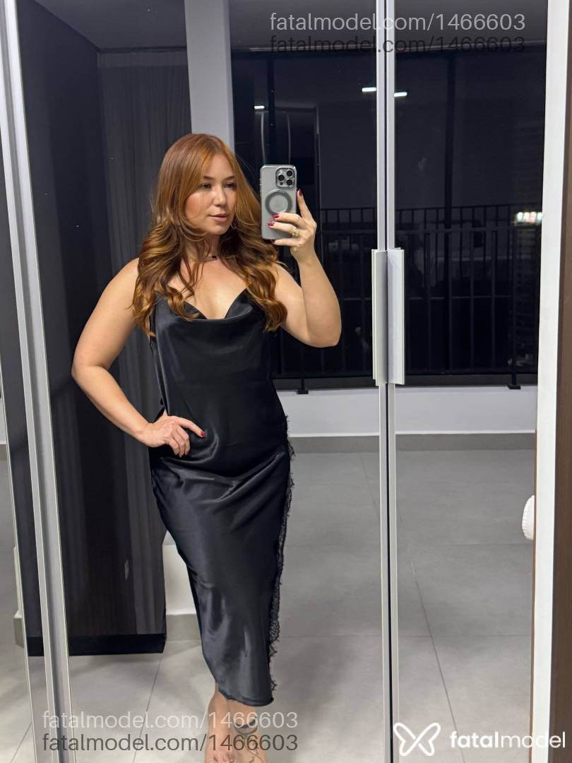 Acompanhante mulher ruiva (o) de olhos castanhos - ÉLEN BEZERRA