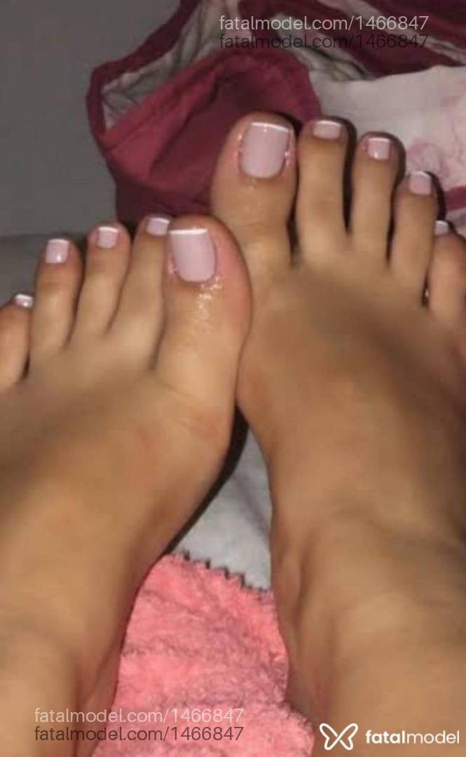 Acompanhante mulher com cabelo castanho de olhos castanhos - Sury