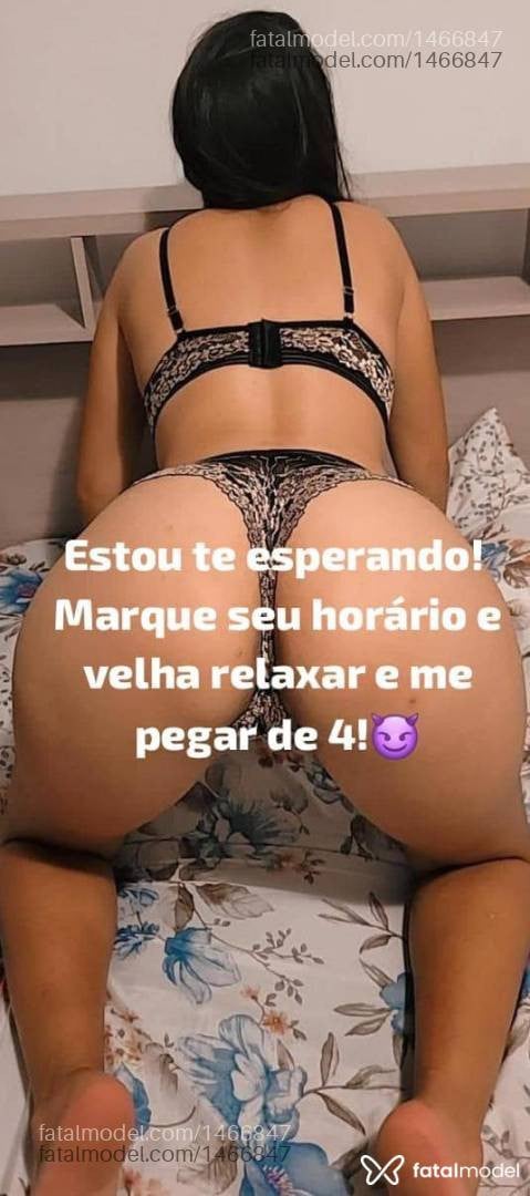 Acompanhante mulher com cabelo castanho de olhos castanhos - Sury