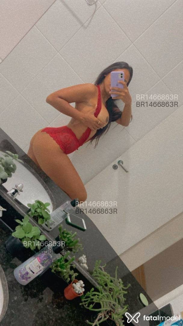 Acompanhante mulher com cabelo castanho de olhos castanhos - Megan Fox