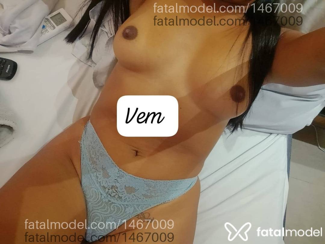 Acompanhante mulher morena (o) de olhos castanhos - Allana Santos