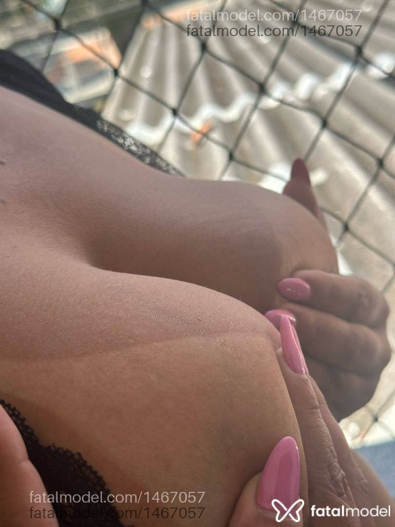 Acompanhante mulher loira (o) de olhos castanhos em Nova Venécia - Monique Felix