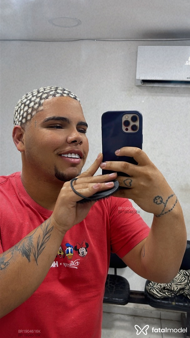 Acompanhante homem morena (o) de olhos castanhos em Rio de Janeiro Acompanhante homem morena (o) de olhos castanhos em Rio de Janeiro - Gabriel Montenegro