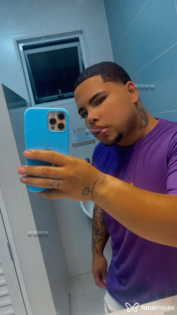 Acompanhante homem morena (o) de olhos castanhos em Rio de Janeiro Acompanhante homem morena (o) de olhos castanhos em Rio de Janeiro - Gabriel Montenegro