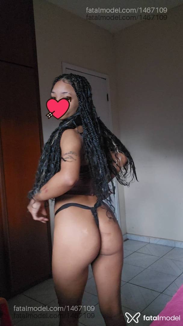 Acompanhante mulher com cabelo castanho de olhos castanhos em Macaé - Louise Queiroz