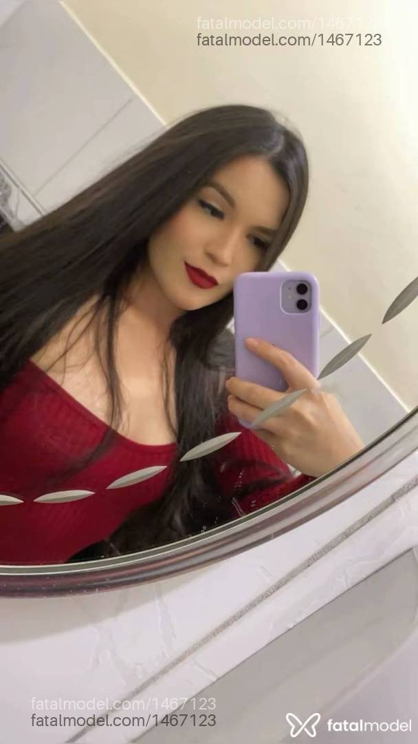 Acompanhante mulher com cabelo castanho de olhos pretos - Luiza Albuquerque Acompanhante mulher com cabelo castanho de olhos pretos - Luiza Albuquerque