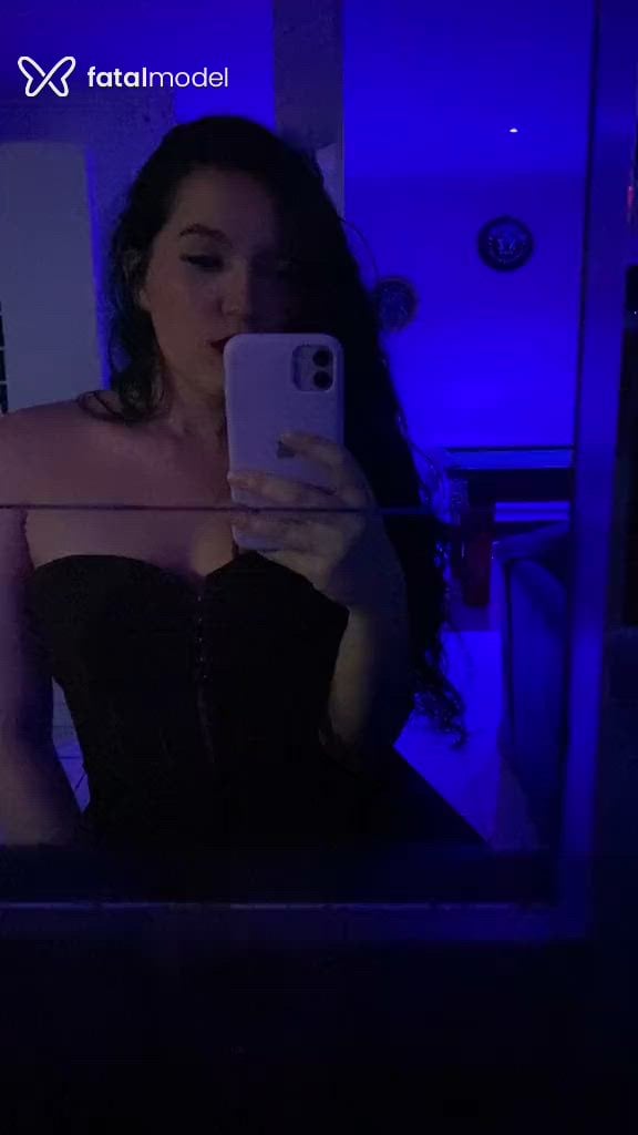 Acompanhante mulher com cabelo castanho de olhos pretos em Manaus Acompanhante mulher com cabelo castanho de olhos pretos em Manaus - Luiza Albuquerque