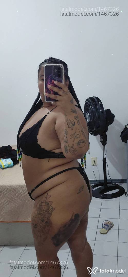 Acompanhante mulher com cabelo castanho de olhos castanhos em São Mateus - Pandora Reis