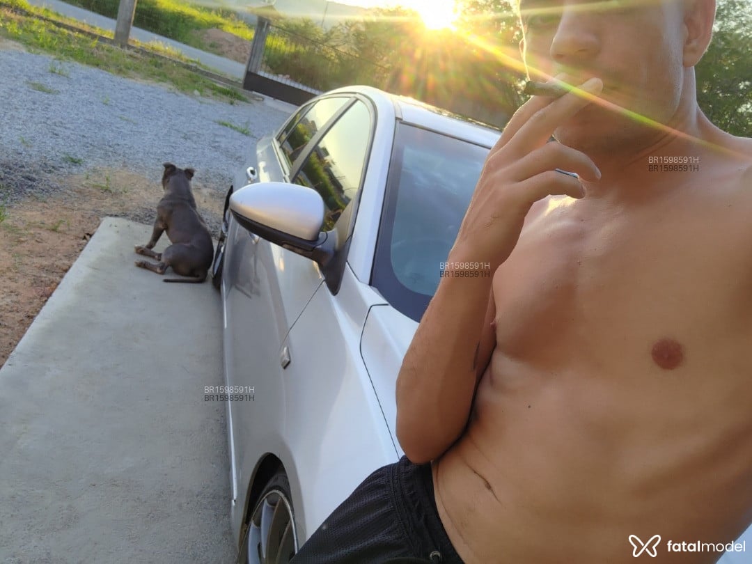 Acompanhante homem com cabelo castanho de olhos castanhos em São José Acompanhante homem com cabelo castanho de olhos castanhos em São José - Marcello