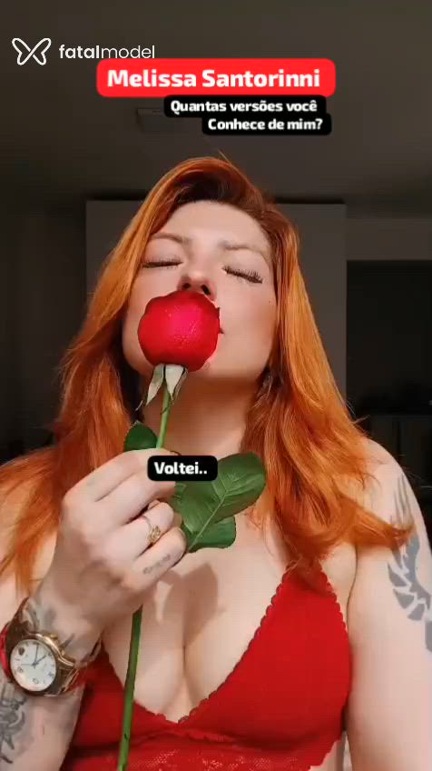 Acompanhante mulher ruiva (o) de olhos castanhos - Melissa Santorinni