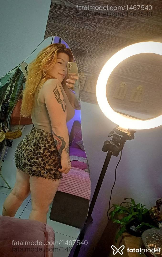 Acompanhante mulher ruiva (o) de olhos castanhos - Melissa Santorinni
