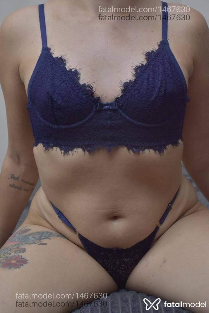 Acompanhante mulher com cabelo castanho de olhos castanhos - Dalila