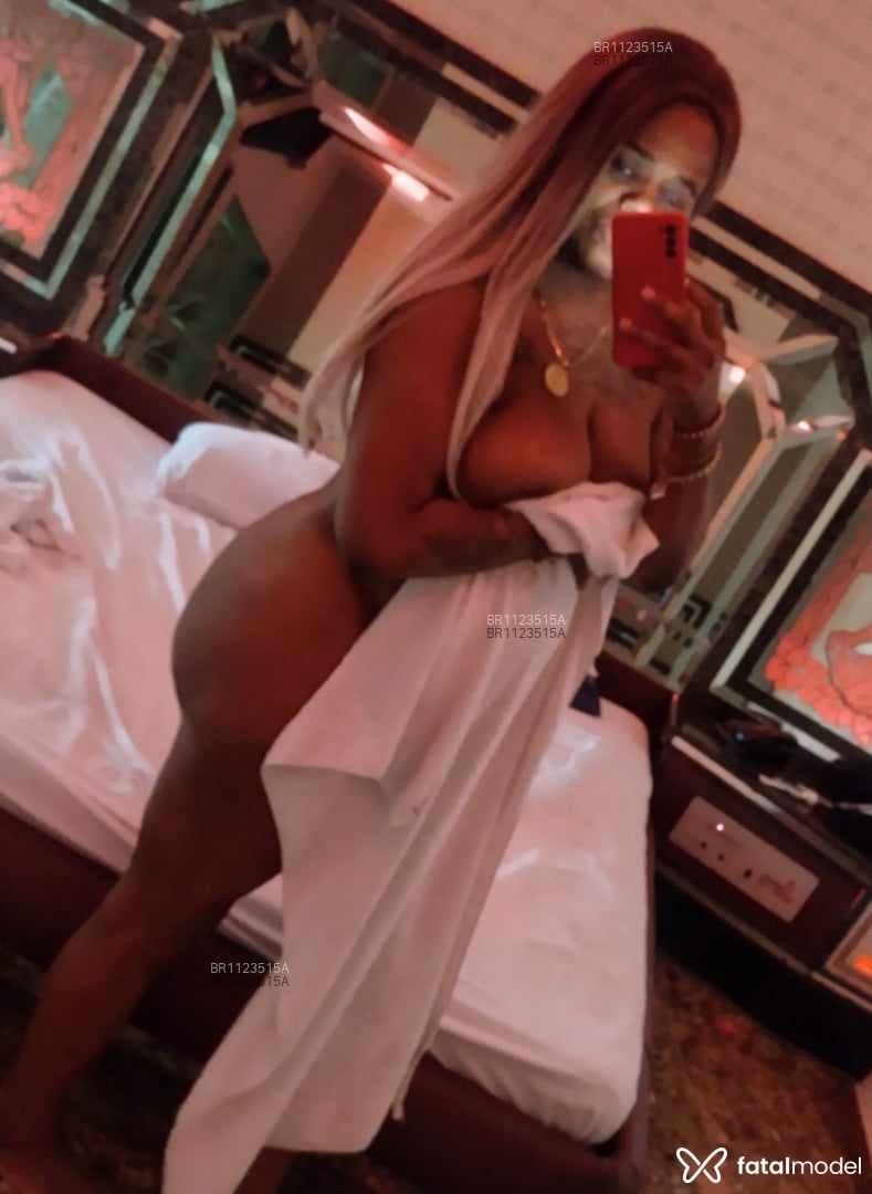 Acompanhante mulher loira (o) de olhos castanhos em Rio de Janeiro - ALYSSA LANCASTER