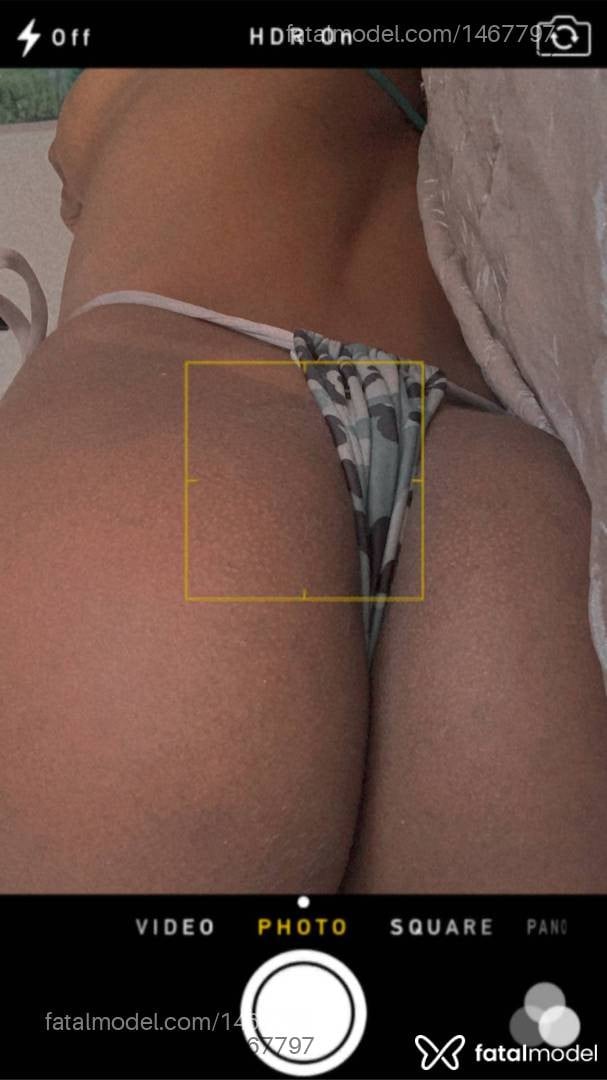 Acompanhante mulher trans morena (o) de olhos pretos - Lohanna