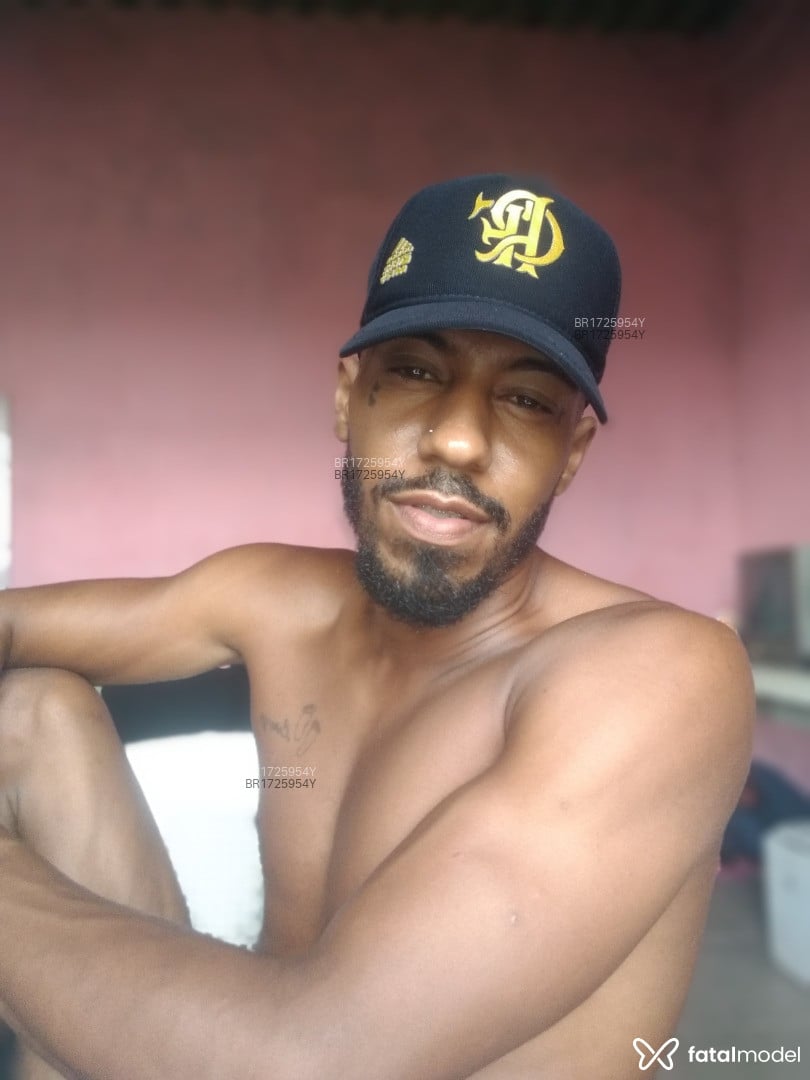 Acompanhante homem morena (o) de olhos pretos em Cabo Frio - Guilherme Dias