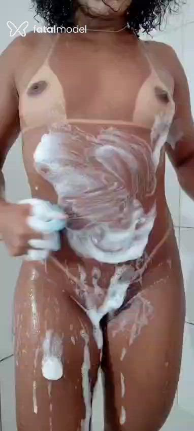 Acompanhante mulher morena (o) de olhos castanhos - DANE FERRARI