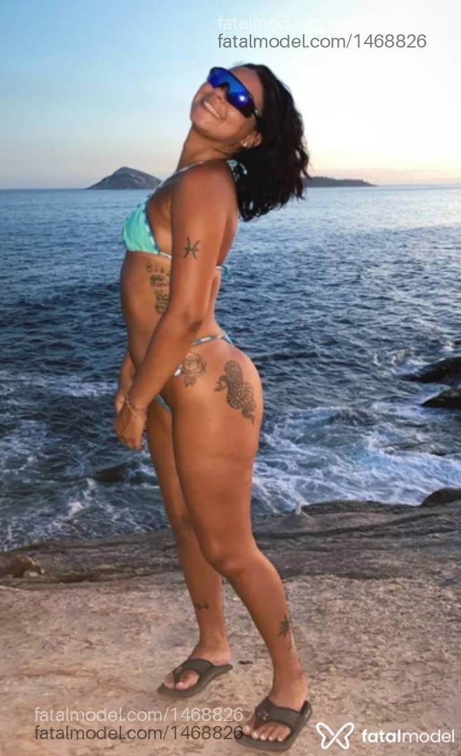 Acompanhante mulher morena (o) de olhos castanhos - Liininhaaa