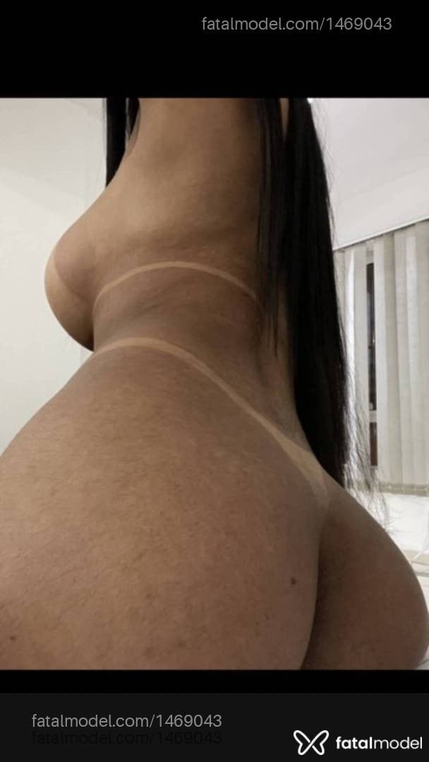 Acompanhante mulher com cabelo castanho de olhos castanhos - Alice Guedes