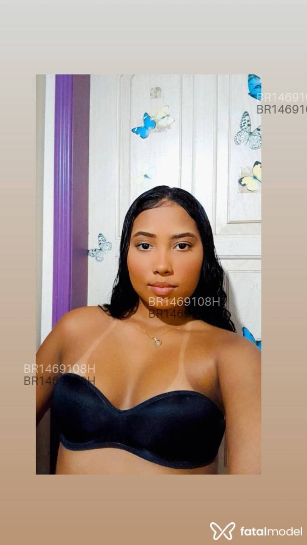 Acompanhante mulher morena (o) de olhos castanhos em Guarapari - Isabel Xavier