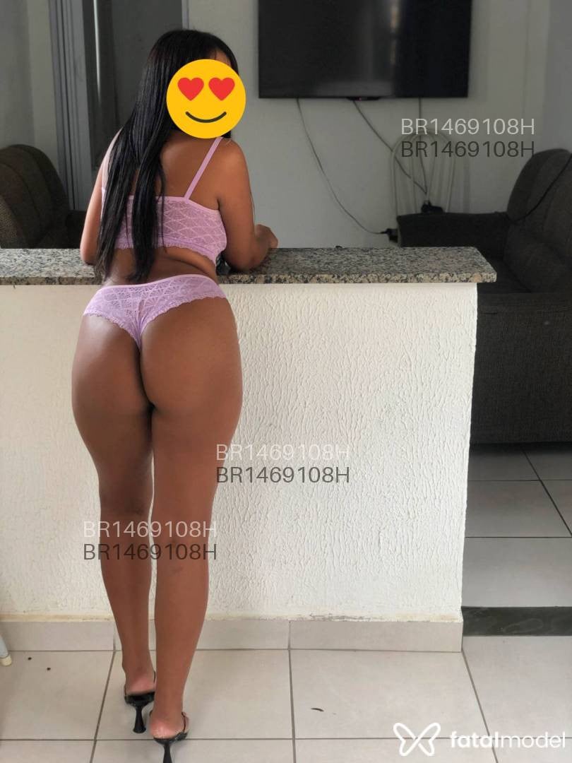 Acompanhante mulher morena (o) de olhos castanhos em Guarapari - Isabel Xavier
