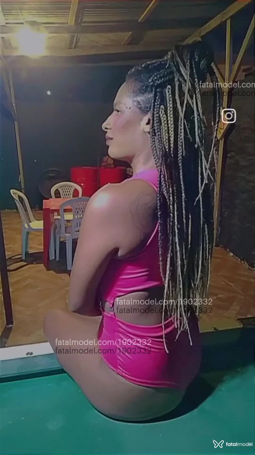Acompanhante mulher morena (o) de olhos castanhos em Itajaí Acompanhante mulher morena (o) de olhos castanhos em Itajaí - Kishaun