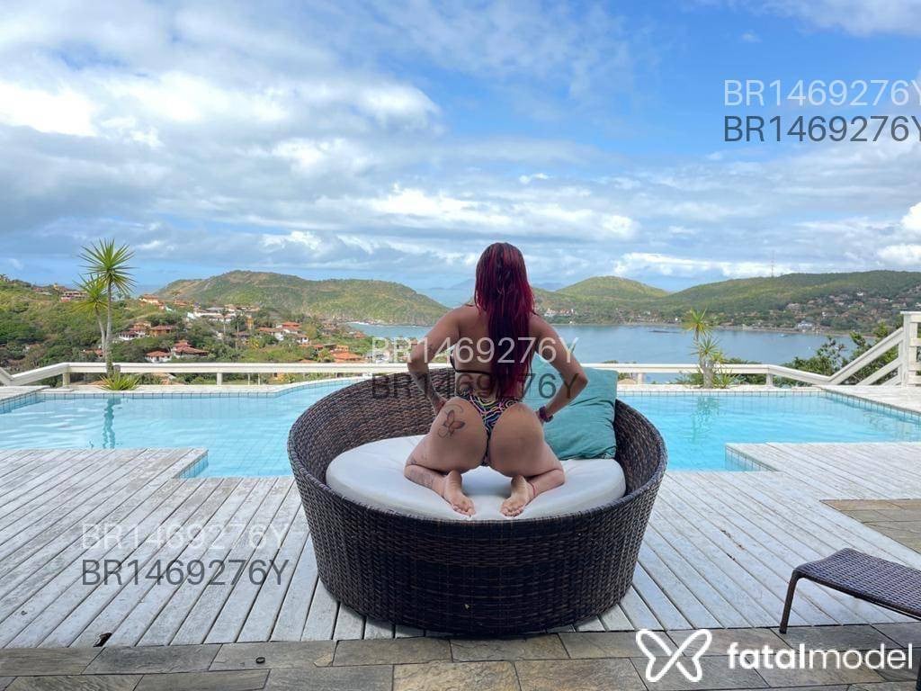 Acompanhante mulher morena (o) de olhos azuis em Angra dos Reis - Angel