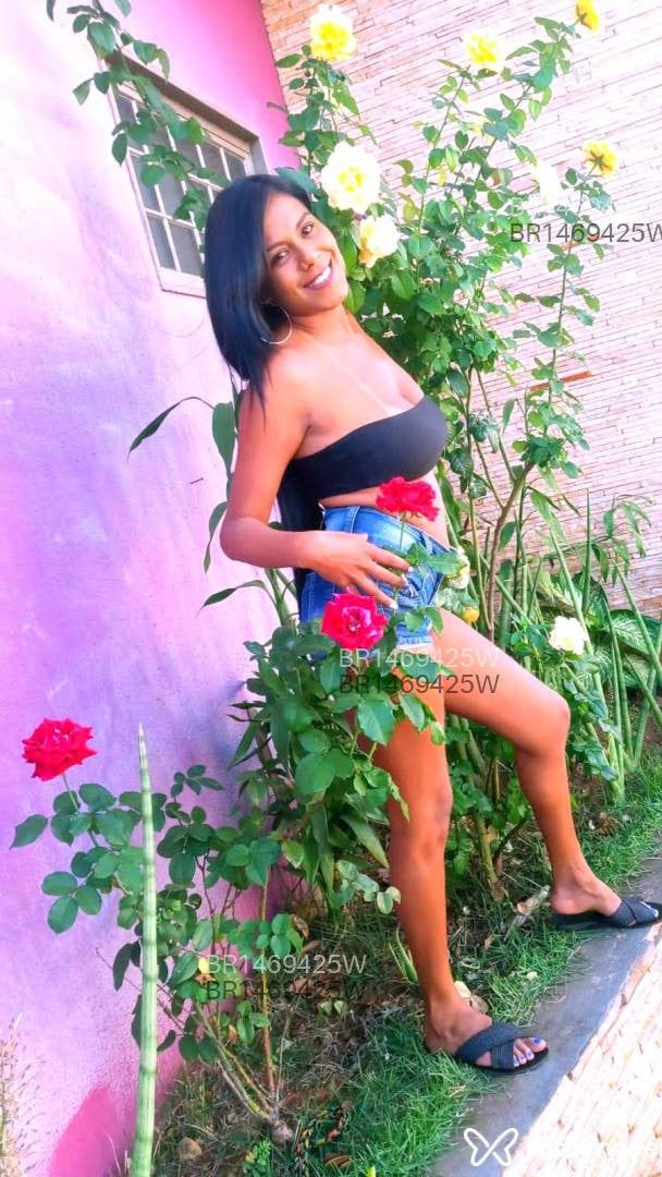 Acompanhante mulher morena (o) de olhos castanhos em Fernandópolis - Ninna