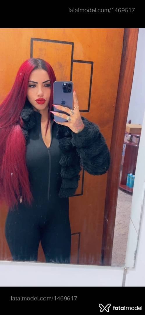 Acompanhante mulher ruiva (o) de olhos castanhos - Lais oliveira