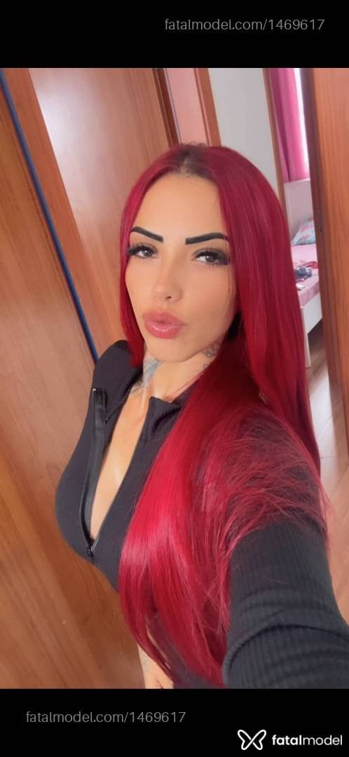 Acompanhante mulher ruiva (o) de olhos castanhos - Lais oliveira