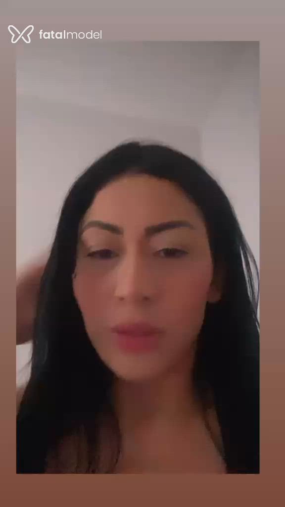 Acompanhante mulher morena (o) de olhos castanhos - Carol