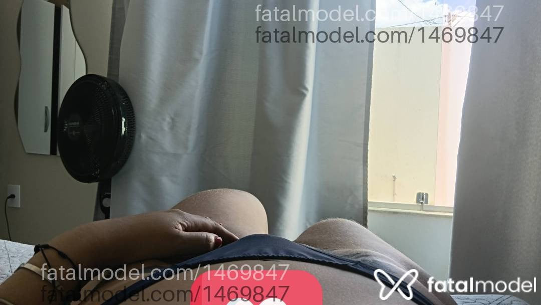 Acompanhante mulher morena (o) de olhos castanhos - Carol